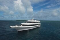 Belize IV Yacht GRAY HULL